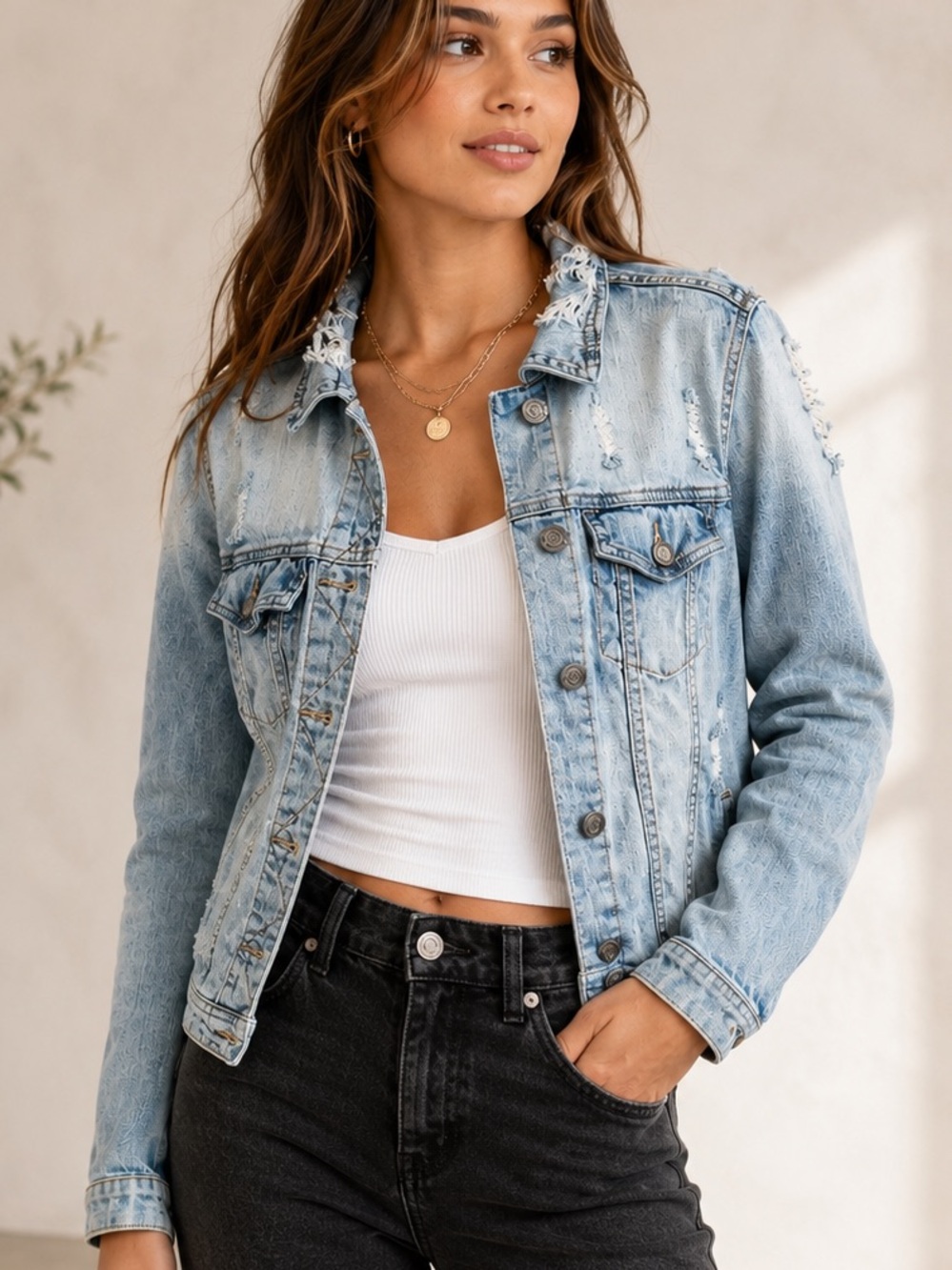 Aeropostale Distressed Denim Jacket Women’s Medium Wash Jean Jacket M